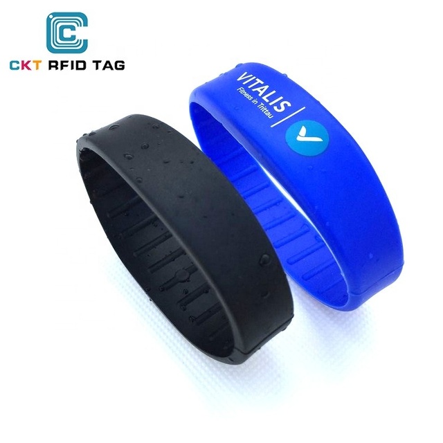 Eco Friendly Waterproof Silicone RFID NFC Wristbands Bracelet for Gym Fitness Clubs