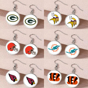Aretes Deportivos Antirrobo de 18mm con Logotipo Personalizado, Venta al Por Mayor con MOQ Bajo, 32 Logotipos de Equipos de Fútbol Americano NFL, Aretes KC Bills - Product Image 3