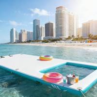 Plateforme de pêche flottante gonflable Drop Stitch la plus vendue pour les lacs et la mer avec pompe à air électrique