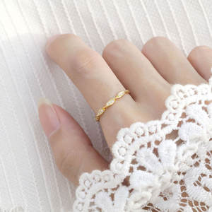 Anillo de Plata Pura S925 con Diamantes Trenzados, Diseño Romántico y Exclusivo para el Dedo Índice, Tendencia en Instagram, con Apertura Ajustable - Product Image 1