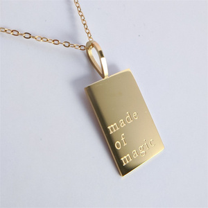 Collar de protección con revestimiento PVD dorado de 18K, joyería de acero inoxidable con grabado personalizado de Magic - Product Image 2