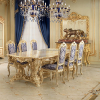 Ensemble de meubles de salle à manger élégant de style néoclassique rococo, table longue et chaises en laque royale turque pour l'intérieur d'une grande maison