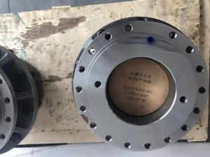 Boîte de vitesses planétaire à entraînement par roues CW18D11HBA051 adaptée aux compacteurs routiers et aux machines de construction - Product Image 2