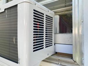 Climatiseur de <span class=keywords><strong>fenêtre</strong></span> alimenté par courant alternatif Midea et traversant le mur <span class=keywords><strong>pour</strong></span> l'extérieur, la maison et l'hôtel. - Product Image 4