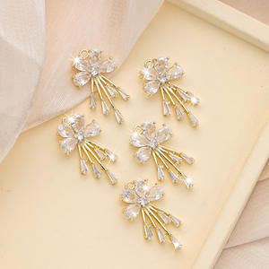 Flor fuegos artificiales colgante borla Diy collar pulsera accesorios Material hecho a mano 18K cobre plateado Bolsa de Oro pequeños regalos - Product Image 1