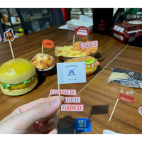 Drapeaux en bois pour cure-dents, vente en gros, logo personnalisé, écologiques, pour hamburgers, sandwichs, cupcakes, pour restaurant