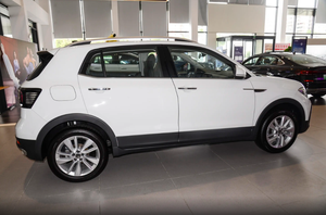VW <span class=keywords><strong>T</strong></span>-Cross 300TSI DSG Comfort Edition 1.5T 160ch L4 Essence <span class=keywords><strong>5</strong></span> places Conduite à gauche Traction avant SUV Compact Voitures Abordables <span class=keywords><strong>Volkswagen</strong></span> à Vendre - Product Image 5