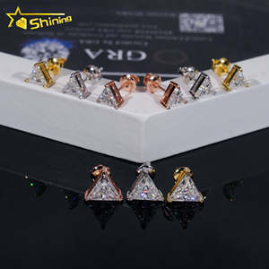 <span class=keywords><strong>Orecchini</strong></span> a Perno Trendy in <span class=keywords><strong>Argento</strong></span> S925 Placcato Oro con Moissanite Triangolare per Uomo e Donna - Product Image 1