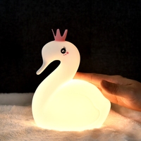 Lampe de chevet Cygne Kawaii en silicone souple, portable, rechargeable par USB, LED 7 couleurs à intensité variable pour enfants