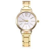 Montre de luxe pour femme en or rose, forme cœur, mouvement à quartz 32 mm, collier, boucles d'oreilles et bague sertis de diamants, ensemble cinq pièces