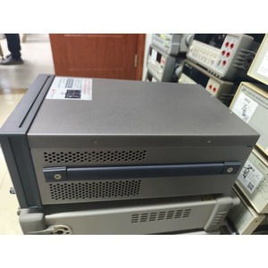 Alimentation Agilent/Keysight E36312A, triple sortie, 6 V, 5 A - Product Image 2