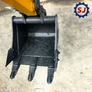 Rouleau compresseur routier XC MG XE17U, neuf à 95 %, conforme aux normes CE, équipement d'origine usine - Product Image 3