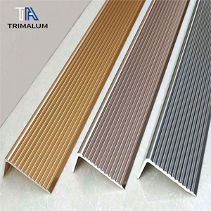 Garniture de bord de marche antidérapante en alliage d'aluminium à angle droit pour coins d'escalier en métal - Product Image 2