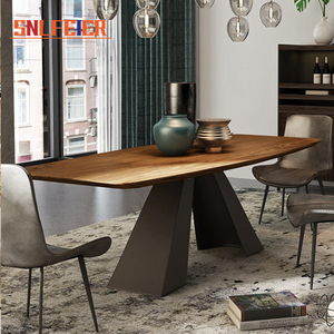 Set di Tavolo da Pranzo e Sedie di Lusso in Stile Nordico Moderno e Tradizionale, Arredamento in Legno su Misura per Ristorante e Soggiorno - Product Image 2