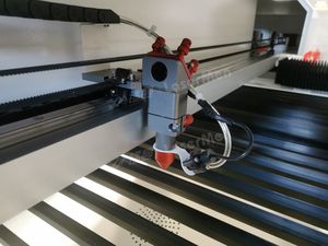 Machines de <span class=keywords><strong>découpe</strong></span> <span class=keywords><strong>laser</strong></span> CO2 1616 pour la publicité, l'artisanat, les modèles et le traitement des matériaux non métalliques - Product Image 6