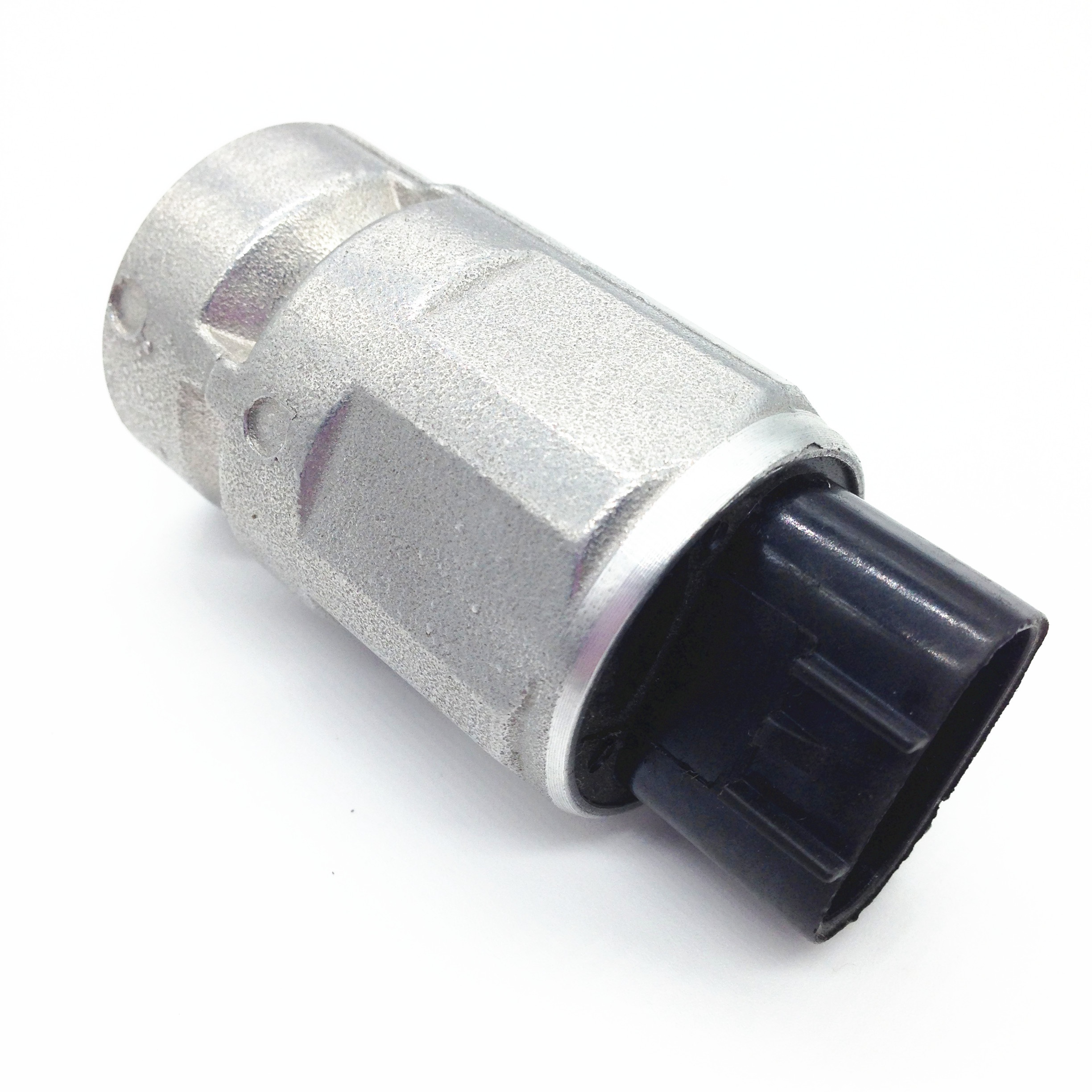 Isuzu Speedometer Gearbox RPM Sensor - Original OEM 8972565250
