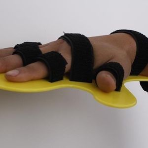 Finger Separator For Posture Correction Grip <b>Strength</b> <b>Training</b> Hand Rehabilitation Equipment One Size Plastic - Product Image 3