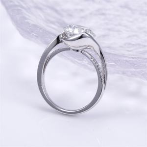 Anillo de Diamantes Messi Jewelry MSR-1438 con Diamante Redondo de 2.7ct Certificado por IGI, Anillo de Oro de 18k para Compromiso, Boda, Clásico, Regalo - Product Image 2