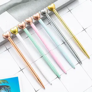 أقلام حبر جاف إبداعية متعددة الألوان من أمازون إيبي, أقلام حبر جاف على شكل قلب معدني للأعمال المكتبية ، أدوات مكتبية للمدرسة