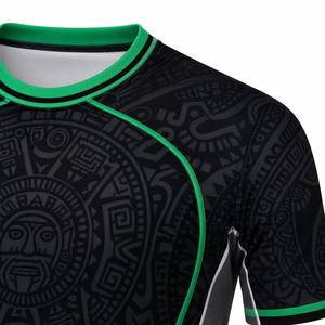 Uniformes de Fútbol Personalizados - Conjuntos de Fútbol con Diseño de Sublimación Completa - Ropa Deportiva a Medida para Clubes y Torneos - Product Image 5