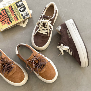 Chaussures de skate décontractées pour hommes, grandes tailles 39-44, nouveau style, semelle épaisse, multifonctionnelles, respirantes et à profil bas. - Product Image 2