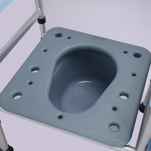 <span class=keywords><strong>Chaise</strong></span> <span class=keywords><strong>de</strong></span> toilette réglable <span class=keywords><strong>en</strong></span> alliage d'aluminium à prix d'usine pour la rééducation des patients, pour la <span class=keywords><strong>douche</strong></span>, le bain et l'utilisation aux toilettes - Product Image 6