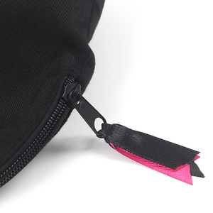 Sac à cosmétiques en polyester imperméable de style coquille, porte-monnaie de grande capacité avec pompon - Product Image 5