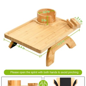 Plateau d'accoudoir de canapé en bambou avec porte-gobelet et support de téléphone pliable en bois pour chambre et salon - Product Image 3