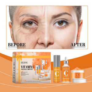 Esencia de Vitamina C de Uso Diario para un Brillo Continuo y Retención de Humectación - Product Image 4