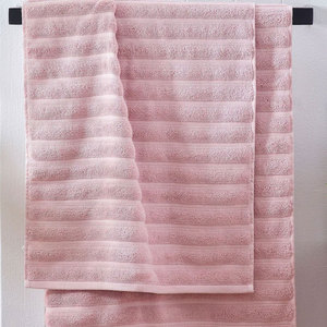 Serviette de Bain de Haute Qualité en Gros pour la Maison et l'Hôtel, Serviette de Sport et de Gym Personnalisée en Coton Éponge 100% de Haute Qualité - Product Image 2