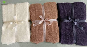 Manta de invierno personalizada verde mágico manta de bambú de punto de bebé suave y acogedora para el hogar - Product Image 4