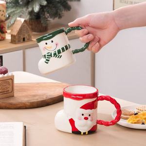 Tasse en céramique de Noël M mignon bas de Noël forme père Noël style tasse à café enfants enfants créatif cadeau de Noël tasse à eau - Product Image 4