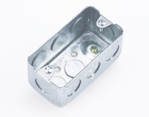 Hộp Octagon, 4 Inch, Mặt Đất Nâng Cao 1-1/2 Inch Sâu 1/2 Inch Và Loại Trực Tiếp Bên 3/4 Inch, Kết Thúc Màu Xám - Product Image 4