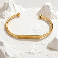 Bracelet jonc tendance en acier inoxydable plaqué or 18 carats, personnalisable au laser avec logo ou nom, jonc ouvert unisexe pour cadeau de fête