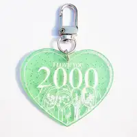 Portachiavi in acrilico glitterato trasparente a forma di cuore verde, portachiavi dell'hotel kpop love motel room con regalo di promozione glitter