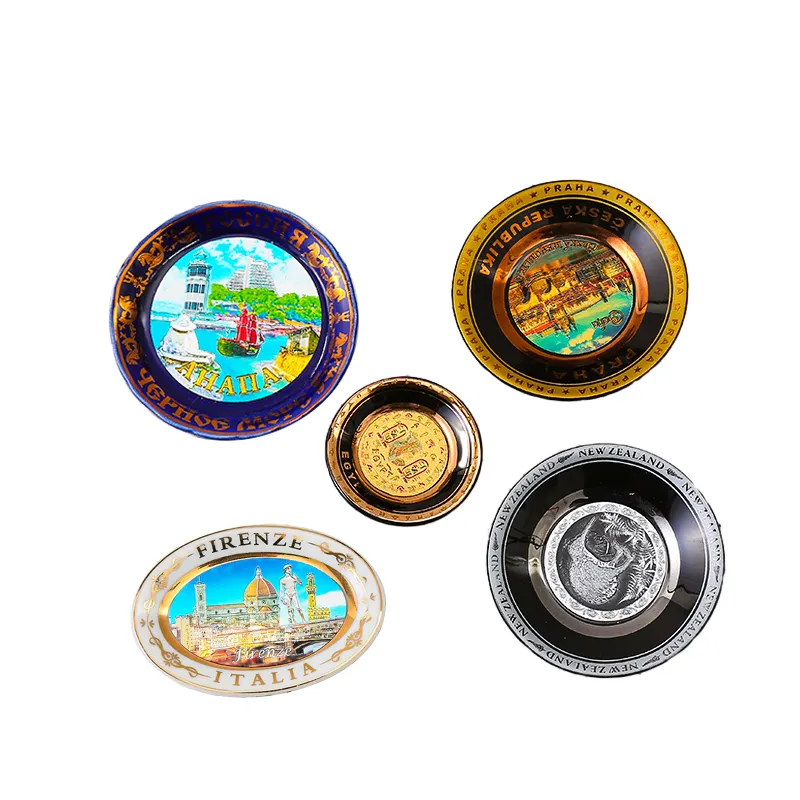 Il paese di alta qualità Custom a buon mercato turistico Souvenir frigo magnete piatti Souvenir per frigo decorazione ceramica Logo personalizzato