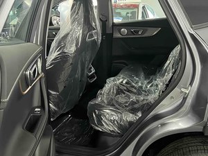 Chery Omoda 2024 Usado, 1.5T Turbo CVT SUV, 5 Plazas, Cuero Oscuro, R17, Pantalla Dual de 20.5 Pulgadas, CarPlay, Control Remoto Inteligente - Product Image 5