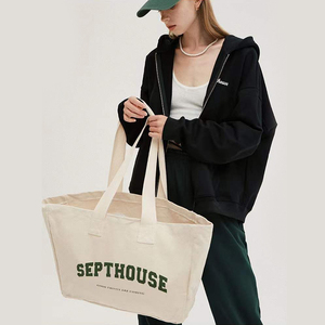 Borsa in tela LILALILA alla moda, borsa tote da donna per lo shopping, il weekend e i viaggi, in tela riciclata, con logo personalizzato stampato - Product Image 4
