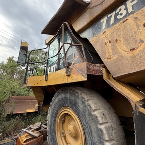 รถดัมพ์ CAT 773F สำหรับงานนอกถนน แบบโครงสร้างแข็ง  มือสอง ใช้งานน้อย นำเข้าโดยตรง มีสินค้าในสต็อก บำรุงรักษาอย่างดี ไม่มีตัวกลาง ราคาดีที่สุด - Product Image 4