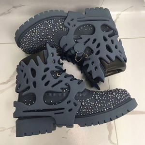 รองเท้าบูทผู้ชายแบรนด์ดังขายส่ง ดีไซน์แฟชั่น รองเท้าบูทหุ้มข้อหนังแท้ รองเท้าบูทหนังนูบัคสำหรับผู้ชาย - Product Image 3