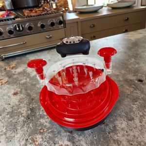 Round Chicken Bowl Twist Tool Shredder Chicken <b>Meat</b> Shredder with Non-skid Base Mat and Transparent Lid - Product Image 1