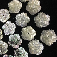 Gros DIY Bijoux Moyen Percé Fleur Shell Perle en Rose Blanc Os & Corail Perles en Vrac