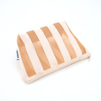 Pochette de voyage portable de luxe imprimée à fermeture éclair, grande capacité, en maille rayée, pour maquillage et cosmétiques, avec logo personnalisé transparent