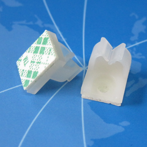 Самоклеющиеся пластиковые зажим (94V-2) NC-911