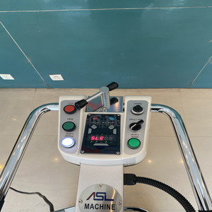 Una persona + ASL550-T7 21.65" = una squadra professionale |   Lucidatrice Planetaria a 9 Teste ad Alta Velocità |   Alimentazione domestica 220V |   Livello Base, Massime Prestazioni - Product Image 5