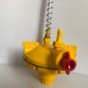 Régulateur de pression d'eau pour ligne d'abreuvement avicole sur les mangeoires et abreuvoirs pour système de ligne d'abreuvement PH-177 - Product Image 3