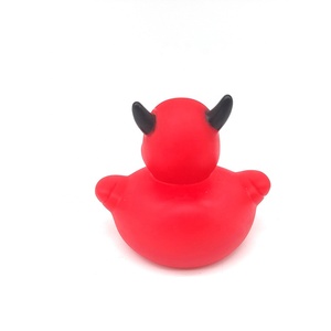 Halloween Red <span class=keywords><strong>Devil</strong></span> Cao Su Vịt Số Lượng Lớn Floater Vịt Cho Halloween Trang Trí Nội Thất Trẻ Em Tắm Đồ Chơi Cho Trẻ Mới Biết Đi - Product Image 5