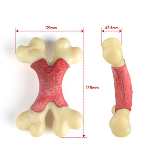 ของเล่นเคี้ยวสำหรับสัตว์เลี้ยงแบบข้ามพรมแดน รูปทรงกระดูกคู่ รสเบคอน ของเล่นสำหรับสุนัขช่วยลดอาการปวดฟัน ทำจากไนลอนและยางธรรมชาติ ขนาด 17.8x12.7x4.7 ซม. - Product Image 4