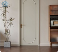 Puerta Doble de Madera con Arco Francés Personalizada, Puerta Interior con Rejilla y Vidrio Acanalado para Viviendas Residenciales, Hoteles y Proyectos al por Mayor