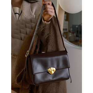 Fashionable Retro Style Women's <b>Small</b> Square Crossbody Shoulder <b>Bag</b> Soft Leather with <b>Zip</b> Closure for Spring Collection - Product Image 2